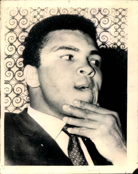 1967 Muhammad Ali Original Photo (MEARS Photo LOA)