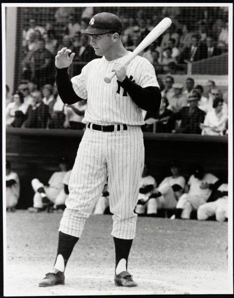 1960s Depiction of Mickey Mantle New York Yankees 11" x 14" Arthur Rickerby Studio Print