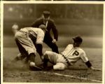 1939 Spud Davis Philadelphia Phillies "The Sporting News Collection Archives" Original Photo (Sporting News Collection Hologram/MEARS Photo LOA)