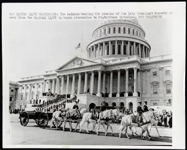 1963 John F. Kennedy Funeral Procession Oversized Original 11" x 14" Chicago Sun Photo Final Ride - MEARS 