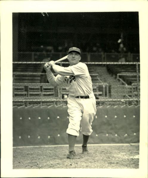 1939-40 circa Jimmy Ripple Brooklyn Dodgers "The Sporting News Collection Archives" Original 4" x 5" Photo (Sporting News Collection Hologram/MEARS Photo LOA)