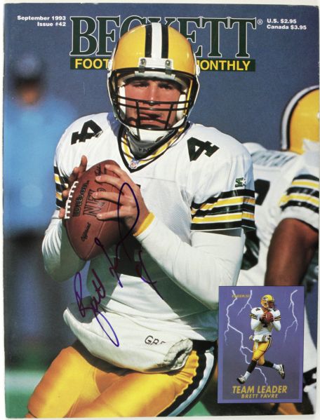 1993 Brett Favre Green Bay Packers Signed Beckett Football Magazine - JSA 