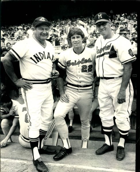 1976 Warren Spahn Jim Palmer Early Wynn "The Sporting News Collection Archives" Original 8" x 10" Photo (Sporting News Collection Hologram/MEARS Photo LOA)