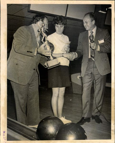 1950-80s Miscellaneous Bowling "The Chicago Sun-Times Archives" Original Photo (Sporting News Collection Hologram/MEARS Photo LOA) - Lot of 45