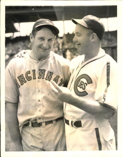 1938 Gabby Hartnett Chicago Cubs Ernie Lombardi Cincinnati Reds "The Chicago Sun-Times Archives" Original Photo (Chicago Sun-Times Hologram/MEARS Photo LOA)