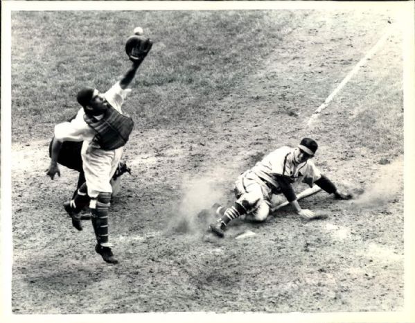 1944 Stan Musial St. Louis Cardinals 7" x 9" Modern Print SPORT Magazine Collection (MEARS Photo LOA)