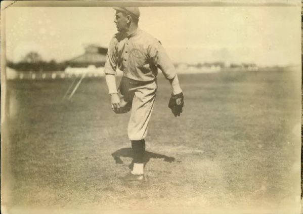 1917 Hod Eller Cincinnati Reds "The Sporting News Collection Archives" Original 5" x 7" Photo (Sporting News Collection Hologram/MEARS Photo LOA)