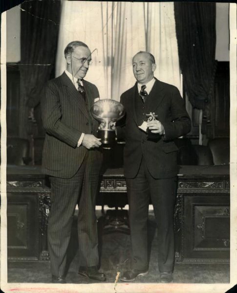 1951 Knute Rockne Notre Dame "Chicago Sun-Times" Original 8" x 10" Photo (Sun Times Hologram/MEARS Type 1 Photo LOA)