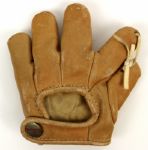 1930s - 40s Wilson Salesman's Sample Mini-Glove 