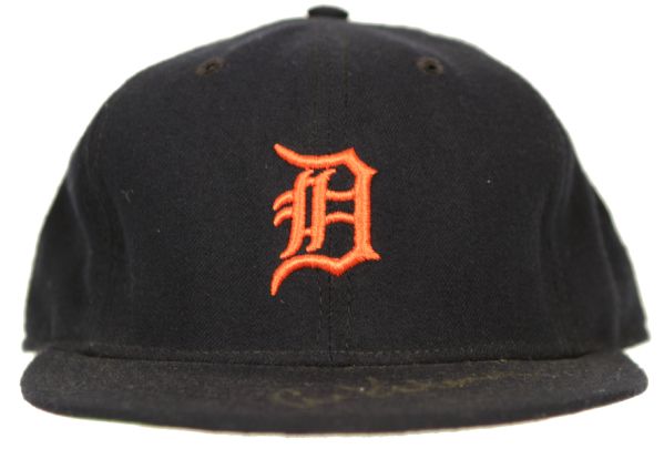 Detroit Tigers Team Signed Cap - MEARS LOA 
