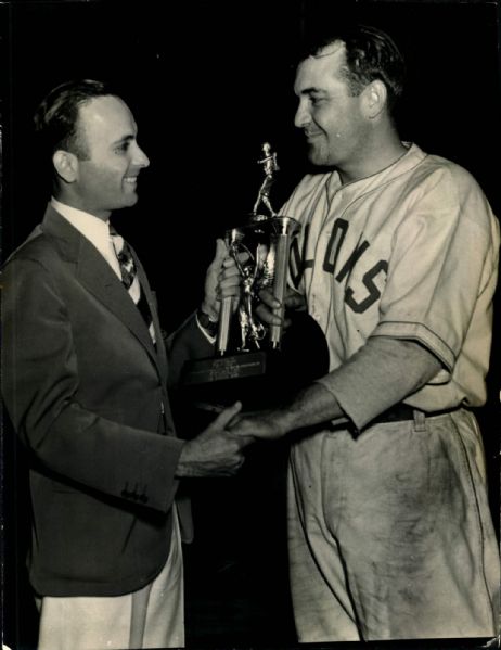 1937 Dutch Prather Sacramento Solons PCL "The Sporting News Collection Archives" Original Photo (Sporting News Collection Hologram/MEARS Photo LOA)