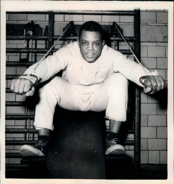 1959 Willie Mays Pumping Iron San Francisco Giants 7" x 7.5" Photo SPORT Magazine Collection (MEARS Photo LOA)