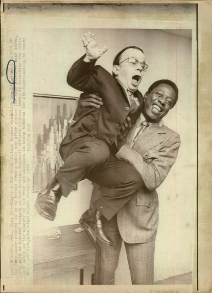 1972 Hank Aaron Atlanta Braves & Donald Davidson "Chicago Sun-Times" Original 8" x 11" Laser Photo (Sun Times Hologram/MEARS Type 1 Photo LOA)