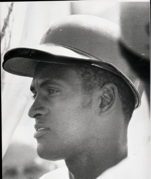 1956 Roberto Clemente Pittsburgh Pirates "The Sporting News" Original 3" x 4" Black And White Negative (The Sporting News Collection/MEARS Auction LOA) 