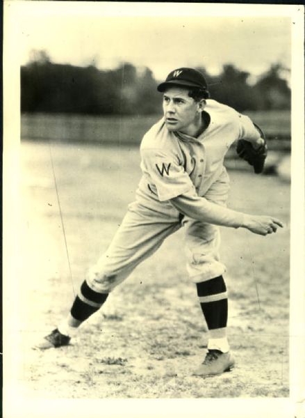 1930-32 Carl Fischer Washington Senators "The Sporting News Collection Archives" Original 5" x 7" Photo (Sporting News Collection Hologram/MEARS Photo LOA)