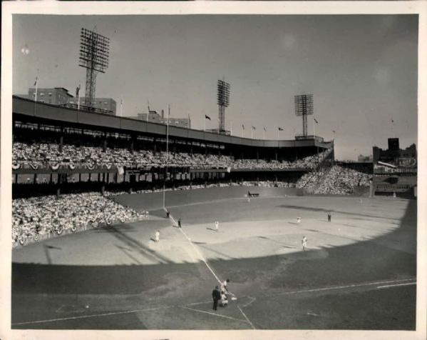 1951 World Series Polo Grounds IV "The Sporting News Collection Archives" Original Photo (Sporting News Collection Hologram/MEARS Photo LOA)