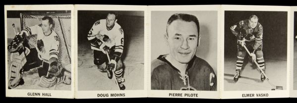 1965-66 Chicago Blackhawks Coca-Cola Set of 18 With Header Card Incl. Bobby Hull Phil Esposito & Stan Mikita