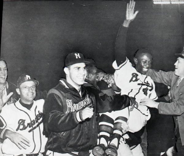 1954-62 Hank Aaron Milwaukee Braves "The Sporting News" Original 3" x 3.25" Black And White Negative (The Sporting News Collection/MEARS Auction LOA) 