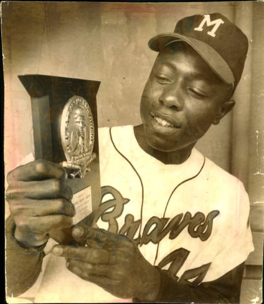 1964 Hank Aaron Milwaukee Braves "The Sporting News Collection Archives" Original Photo (Sporting News Collection Hologram/MEARS Photo LOA)