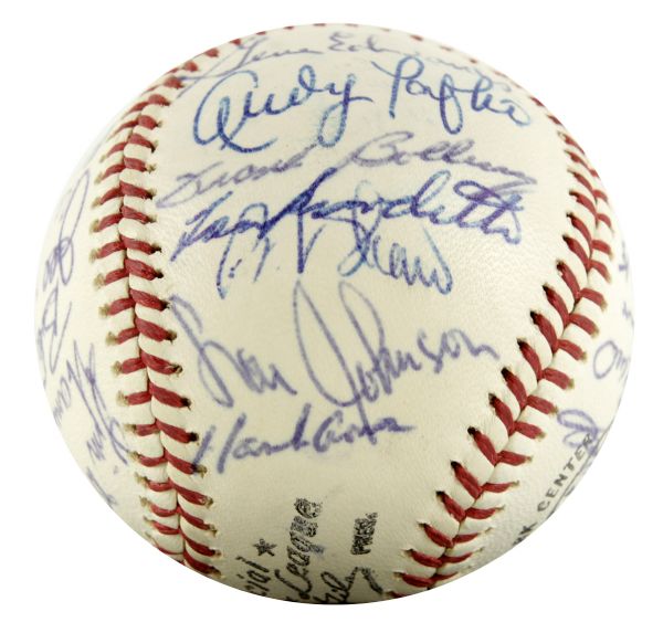 1962 Milwaukee Braves Team Signed ONL (Giles) Baseball w/ 30 Sigs. Incl. Hank & Tommie Aaron Spahn Uecker - JSA 