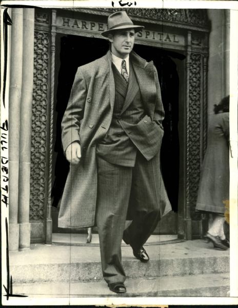 1941 Hank Greenberg Detroit Tigers "The Sporting News Collection Archives" Original Photo (Sporting News Collection Hologram/MEARS Photo LOA)