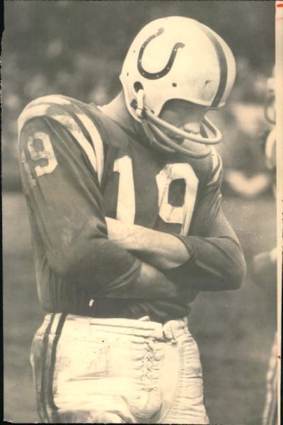 1970 Johnny Unitas Baltimore Colts "The Sporting News Collection Archives" Original 5" x 7.25" Photo (Sporting News Collection Hologram/MEARS Photo LOA)