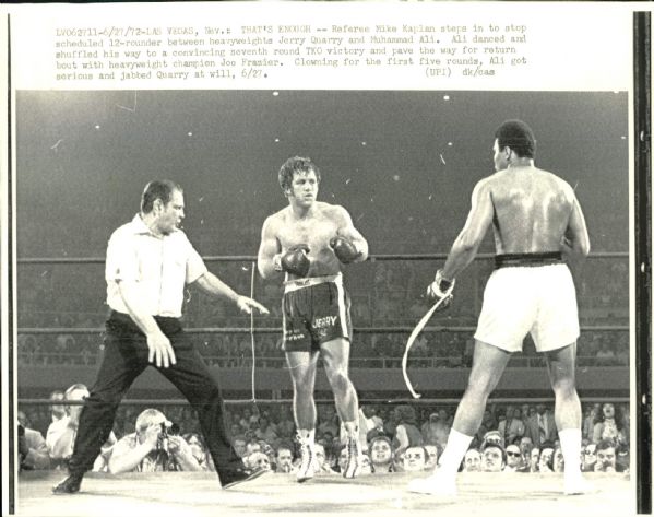1972 Muhammad Ali Jerry Quarry "The Chicago Sun-Times Collection Archives" Original Photo (Chicago Sun-Times Hologram/MEARS Photo LOA)