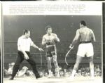 1972 Muhammad Ali Jerry Quarry "The Chicago Sun-Times Collection Archives" Original Photo (Chicago Sun-Times Hologram/MEARS Photo LOA)