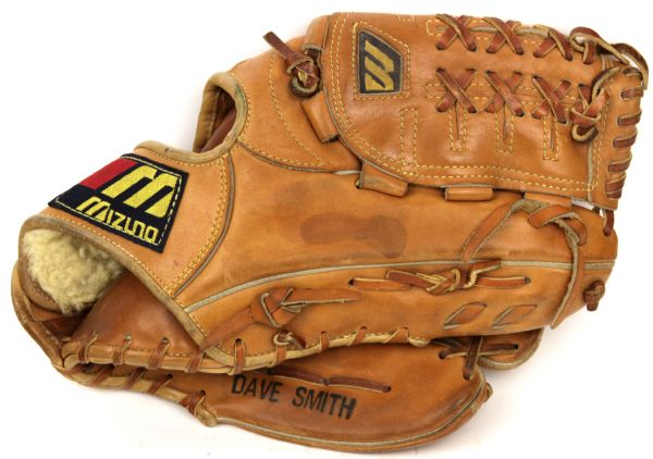 1980s Dave Smith Houston Astros Game Worn Signed Glove - MEARS & JSA LOA