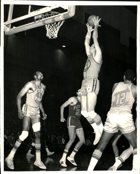 1969-70 Jerry Lucas Nate Thurmond San Francisco Warriors "SPORT Magazine Collection Archives" Original Photo (MEARS Photo LOA)
