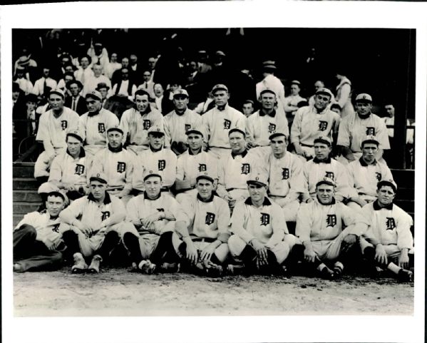 1909-46 Detroit Tigers "The Sporting News Collection Archives" Modern Prints (Sporting News Collection Hologram/MEARS Photo LOA) - Lot of 90