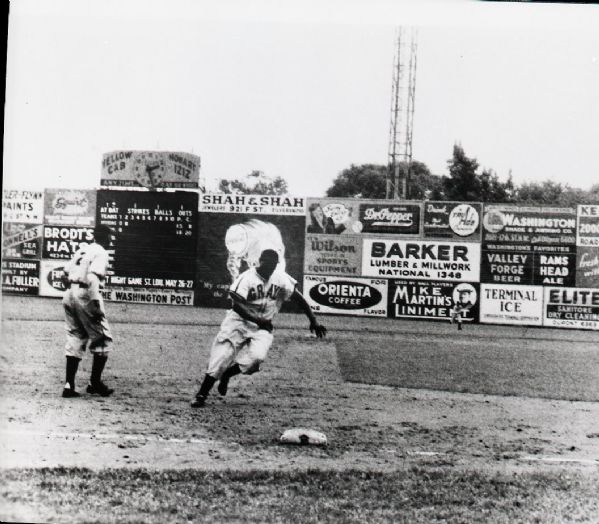 1937-46 Josh Gibson Homestead Grays "The Sporting News" Original 3" x 3.5" Black And White Negative (The Sporting News Collection/MEARS Auction LOA) 