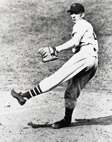 1933-37 Carl Hubbell New York Giants "The Sporting News" Original 3" x 3.75" Black And White Negative (The Sporting News Collection/MEARS Auction LOA) 