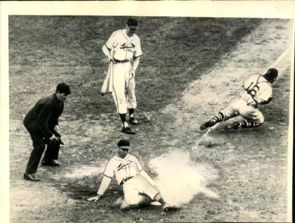 1946 World Series Enos Slaughter St. Louis Cardinals "The Sporting News Collection Archives" Original Photo (Sporting News Collection Hologram/MEARS Photo LOA)