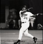 1987-95 Kirby Puckett Minnesota Twins "The Sporting News" Original 3" x 3" Black And White Negative (The Sporting News Collection/MEARS Auction LOA) 