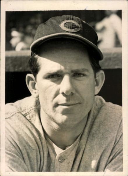 1940-42 Paul Derringer Cincinnati Reds "The Sporting News Collection Archives" Original Photo (Sporting News Collection Hologram/MEARS Photo LOA)