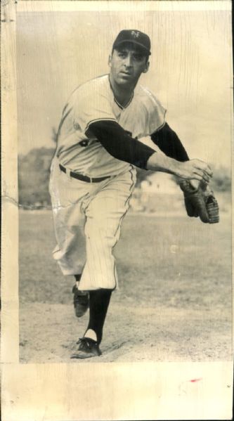 1952-59 Sal Maglie New York Giants St. Louis Cardinals "The Sporting News Collection Archives" Original Photos (Sporting News Collection Hologram/MEARS Photo LOA) - Lot of 2