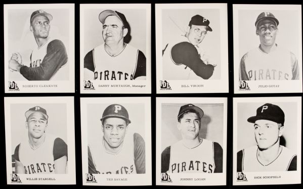 1963 IDL Drug Store Pittsburgh Pirates Near Set 26 Out of 27 Cards w/ Roberto Clemente Stargell & Rare Johnny Logan Tough Regional Set