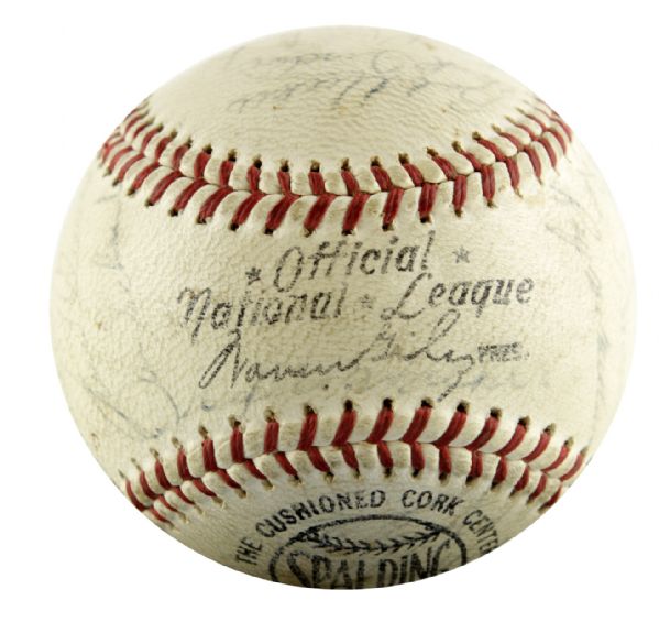 1963 Milwaukee Braves Team Signed ONL (Giles) Baseball w/ 33 Sigs. Incl. Hank & Tommie Aaron Bob Uecker Spahn Mathews - JSA 