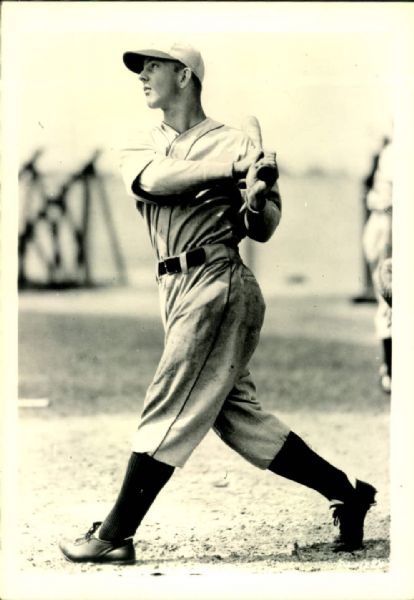 1937-39 circa Chet Laabs "The Sporting News Collection Archives" Modern 5" x 7" Photo (Sporting News Collection Hologram/MEARS Photo LOA)