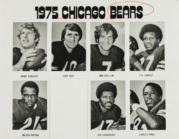 1975 Walter Payton Original Rookie Photo - Wearing Jersey #21 - Early and Rare Chicago Bears Payton Photo 