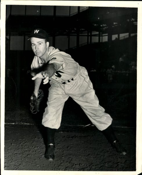 1944-47 Mickey Haefner Washington Senators "The Sporting News Collection Archives" Original Photo (Sporting News Collection Hologram/MEARS Photo LOA)