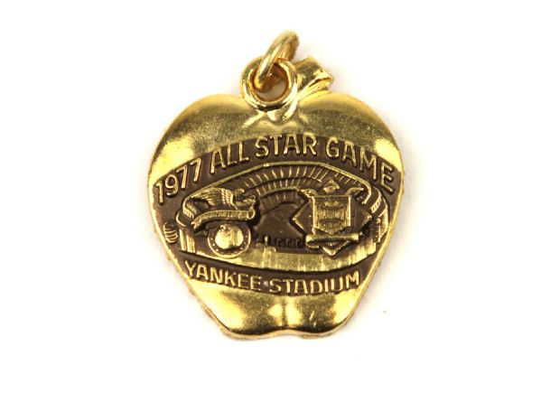1977 All Star Game Balfour Press Pin New York Yankees Stadium 