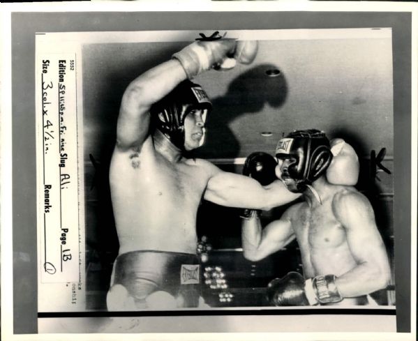 1965-89 Muhammad Ali "The Chicago Sun-Times Collection Archives" Original Photos (Chicago Sun-Times Hologram/MEARS Photo LOA) - Lot of 4