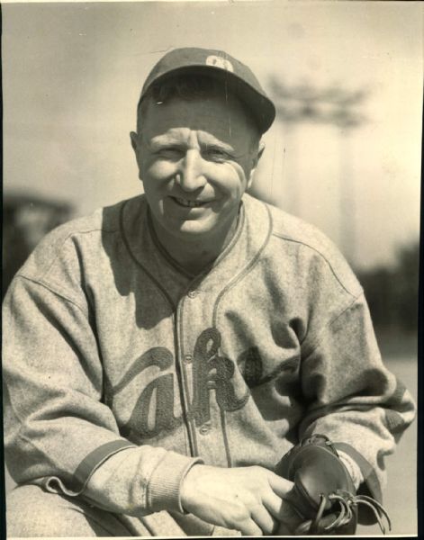 1932 Ray Brubaker Oakland Oaks PCL "The Sporting News Collection Archives" Original Photo (Sporting News Collection Hologram/MEARS Photo LOA)
