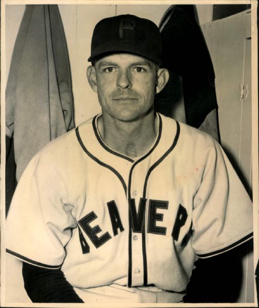 1947 Tommy Bridges Portland Beavers PCL "The Sporting News Collection Archives" Original Photo (Sporting News Collection Hologram/MEARS Photo LOA)