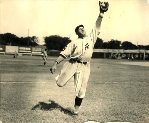 1923 Ike Boone San Antonio Bears TL "The Sporting News Collection Archives" Original Photo (Sporting News Collection Hologram/MEARS Photo LOA)