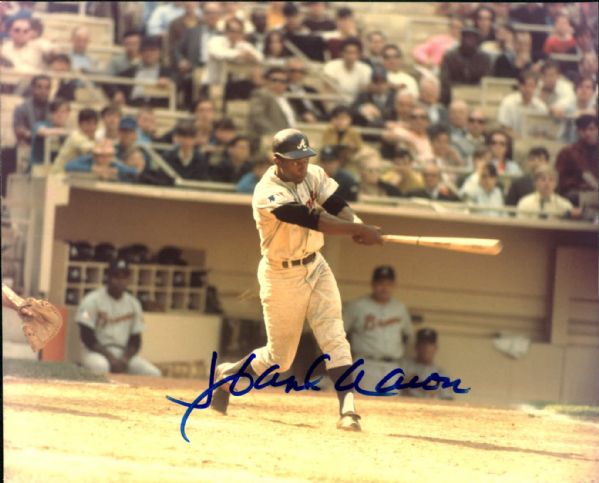 1969 Hank Aaron Atlanta Braves Signed 8" x 10" Photo - JSA 