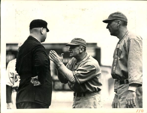 1938 Casey Stengel Boston Bees "The Sporting News Collection Archives" Original Photo (Sporting News Collection Hologram/MEARS Photo LOA)