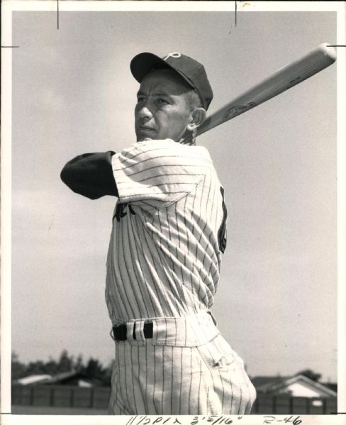 1953 Eddie Waitkus Philadelphia Phillies "The Sporting News Collection Archives" Original 8" x 10" Photo (Sporting News Collection Hologram/MEARS Photo LOA)